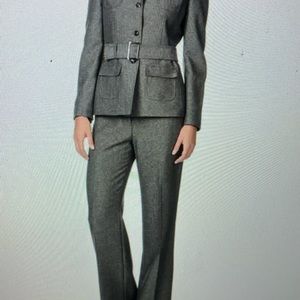 Tahari Women’s Smoke Grey Belted Jacket 2- Piece Suit NWT US Size 6